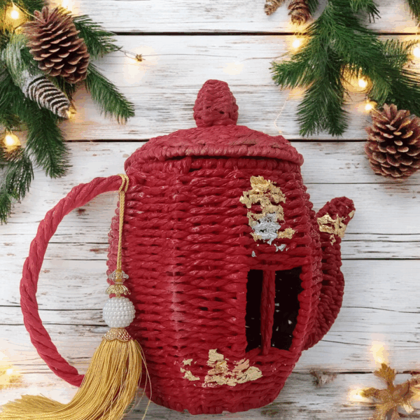 Διακοσμητική πλεκτή κανάτα με σατέν φούντα!