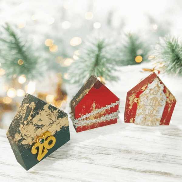 Γούρι 2026 σετ 3 ξύλινα σπιτάκια!