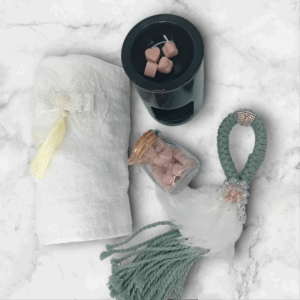 Premium σετ δώρου με γούρι, πετσέτα & wax melts!