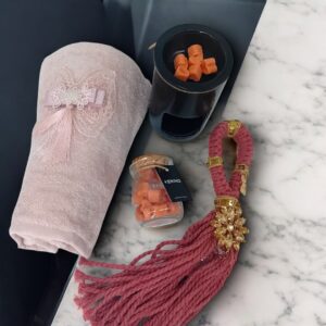 Premium σετ δώρου με γούρι, πετσέτα & wax melts!