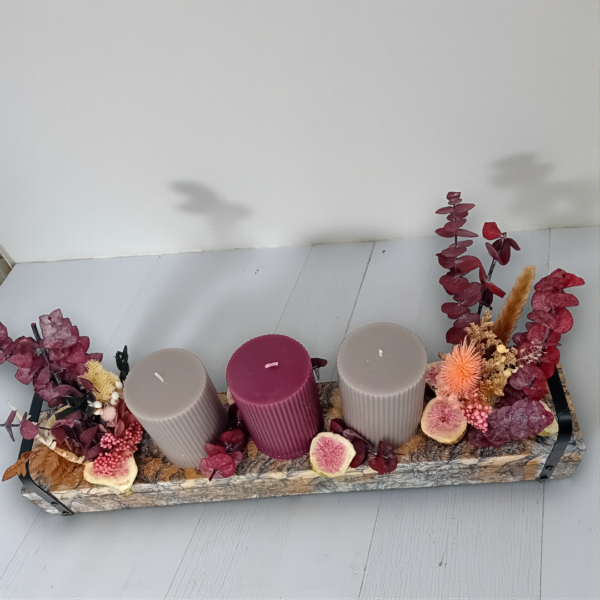 Κηροπήγιο ξύλινο με αποξηραμένα λουλούδια!