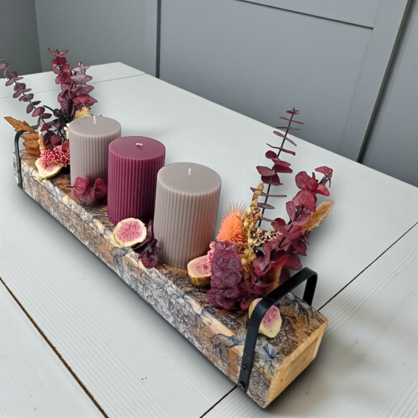 Κηροπήγιο ξύλινο με αποξηραμένα λουλούδια!