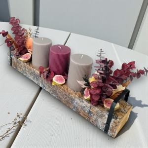 Κηροπήγιο ξύλινο με αποξηραμένα λουλούδια!