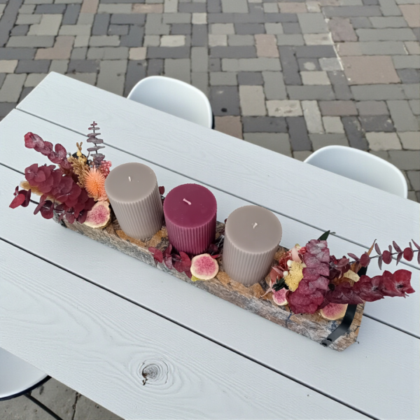 Κηροπήγιο ξύλινο με αποξηραμένα λουλούδια!