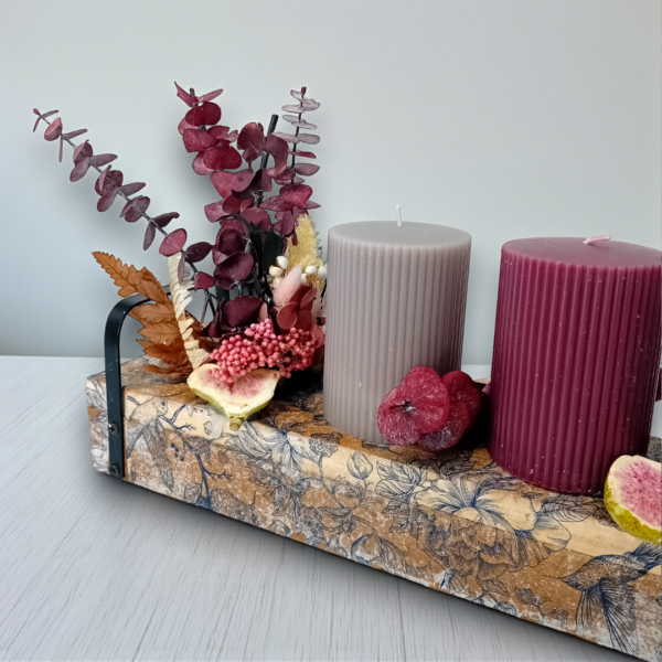 Κηροπήγιο ξύλινο με αποξηραμένα λουλούδια!