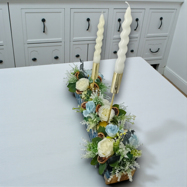 Κηροπήγιο ξύλινο με αποξηραμένα λουλούδια!