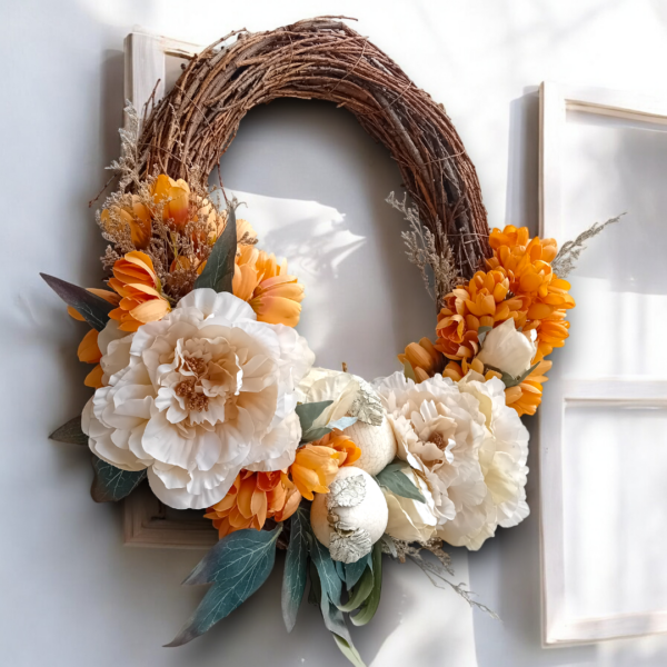 Στεφάνι ξύλινο με υφασμάτινες παιώνιες& αχλάδια!