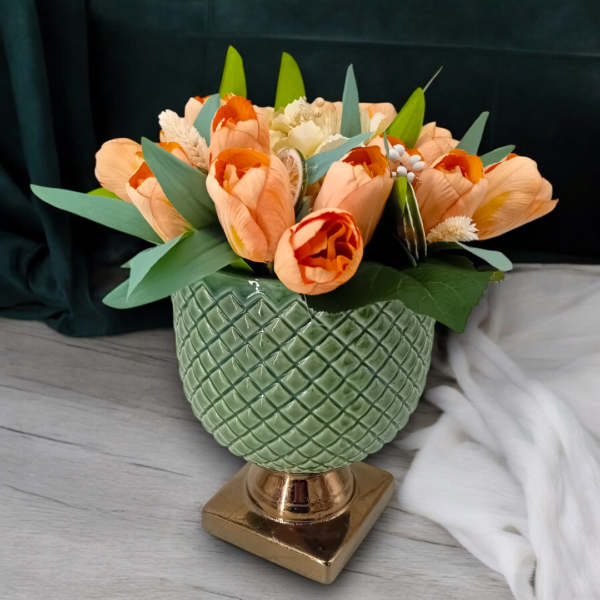 Σύνθεση σε μεγάλο κεραμικό πράσινο ανθοδοχείο!