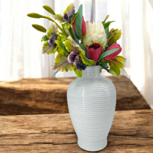 Σύνθεση σε μεγάλο κεραμικό λευκό ανθοδοχείο!