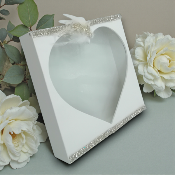 Στεφανοθήκη χειροποίητη με κρύσταλλα!