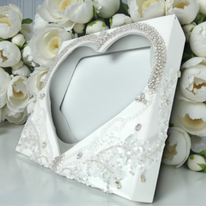 Στεφανοθήκη χειροποίητη με κρύσταλλα & τούλι!