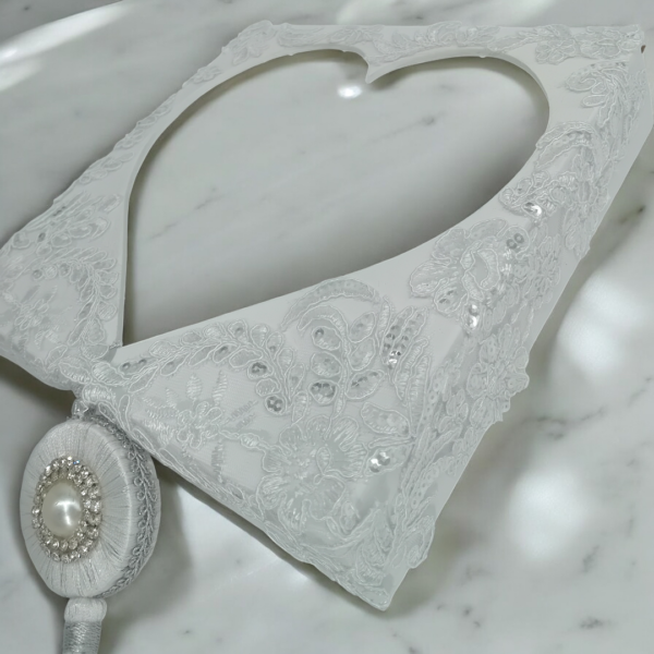 Στεφανοθήκη χειροποίητη με κρύσταλλα & τούλι!