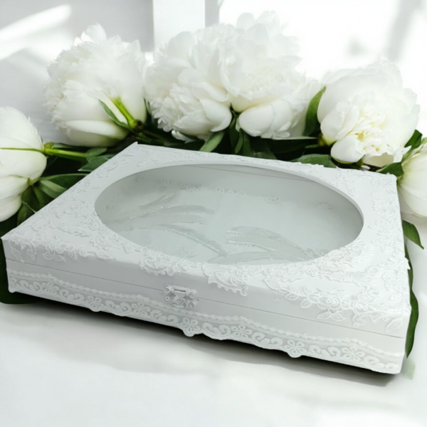 Στεφανοθήκη χειροποίητη με κεντημένο ύφασμα!