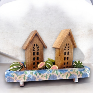 Διακοσμητική σύνθεση με ξύλινα μασίφ σπίτια!