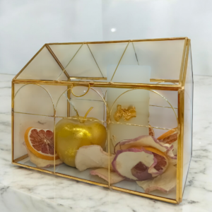 Σύνθεση σε γυάλινο σπίτι μεταλλικές λεπτομέρειες!