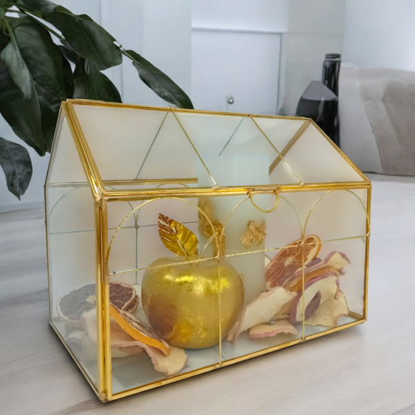 Σύνθεση σε γυάλινο σπίτι μεταλλικές λεπτομέρειες!