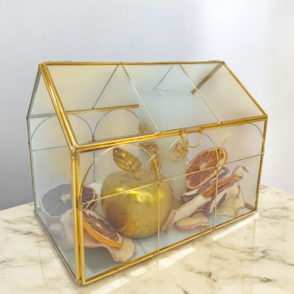 Σύνθεση σε γυάλινο σπίτι μεταλλικές λεπτομέρειες!