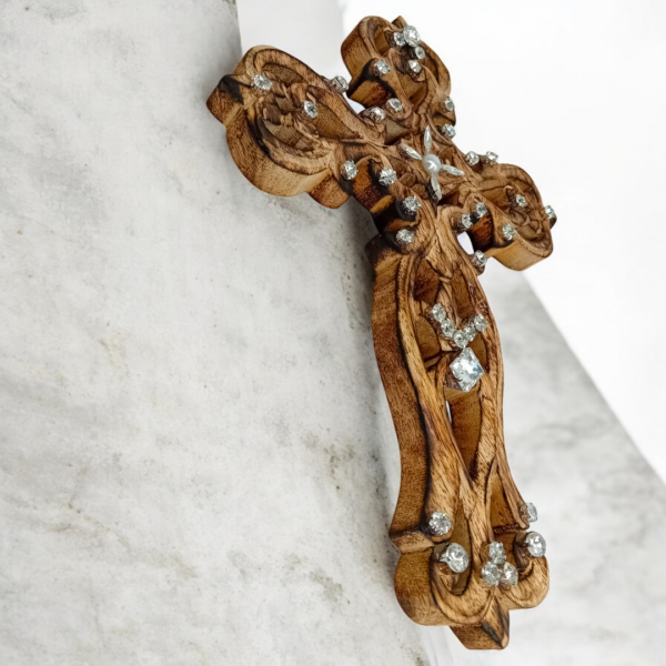 Ξύλινος σταυρός από μασίφ ξύλο 100% χειροποίητος!