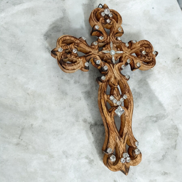 Ξύλινος σταυρός από μασίφ ξύλο 100% χειροποίητος!