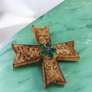 Ξύλινος σταυρός από μασίφ ξύλο 100% χειροποίητος!