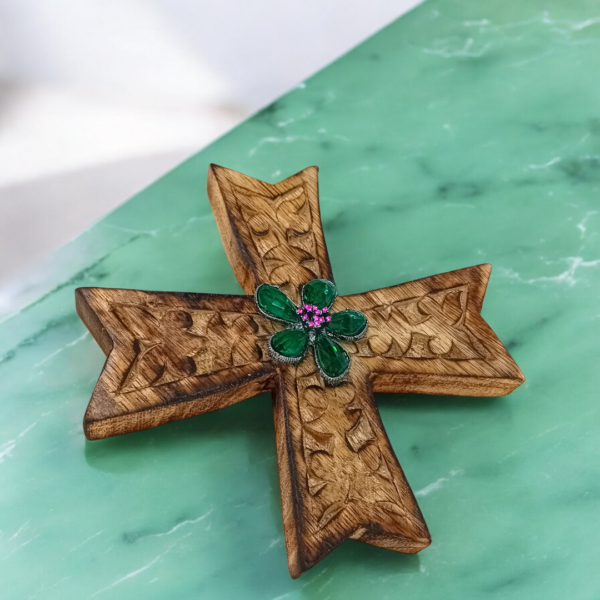 Ξύλινος σταυρός από μασίφ ξύλο 100% χειροποίητος!