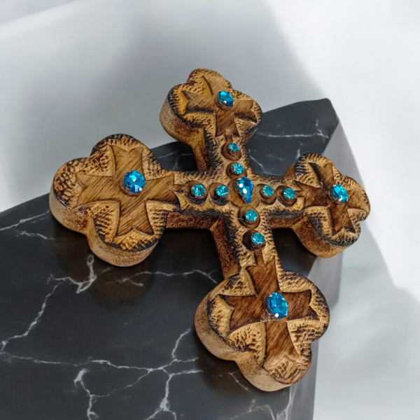 Ξύλινος σταυρός από μασίφ ξύλο 100% χειροποίητος!