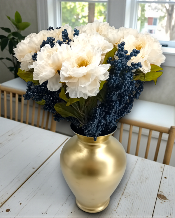 Σύνθεση σε μεγάλο γυάλινο χρυσό ανθοδοχείο!