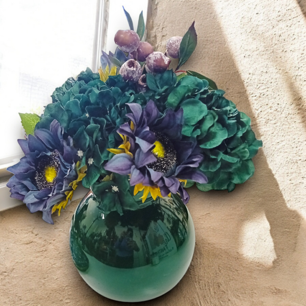 Διακοσμητική σύνθεση σε πράσινο γυάλινο βάζο!