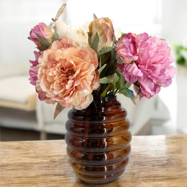 Διακοσμητική σύνθεση σε καφέ γυάλινο βάζο!