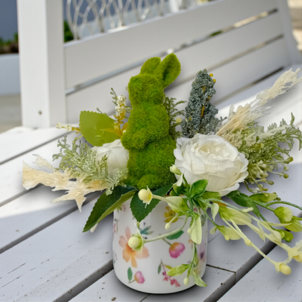 Σύνθεση με λουλούδια σε κεραμική κούπα!