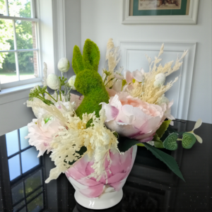 Σύνθεση με λουλούδια σε κεραμική κούπα!