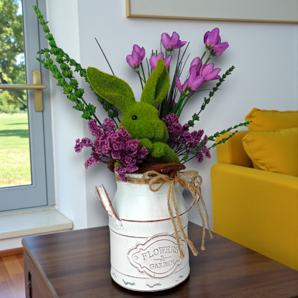 Διακοσμητική σύνθεση σε μεταλλικό rustic κασπώ!