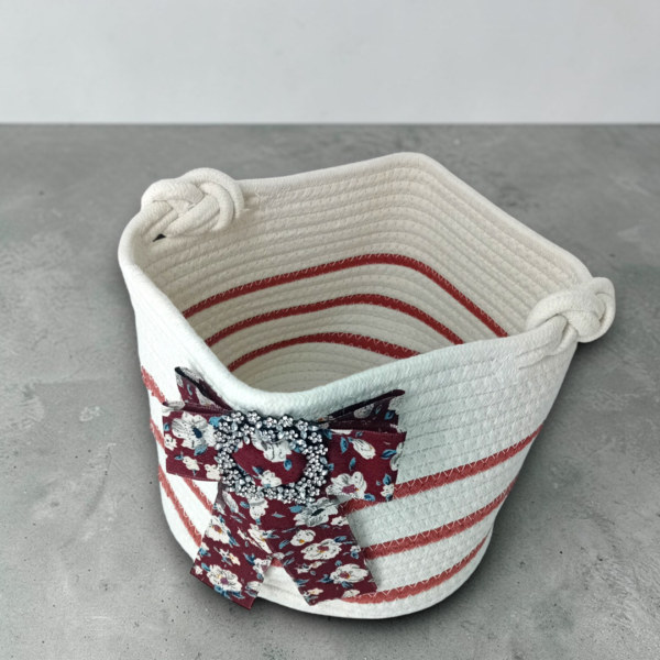 Πλεκτό καλάθι αποθήκευσης!