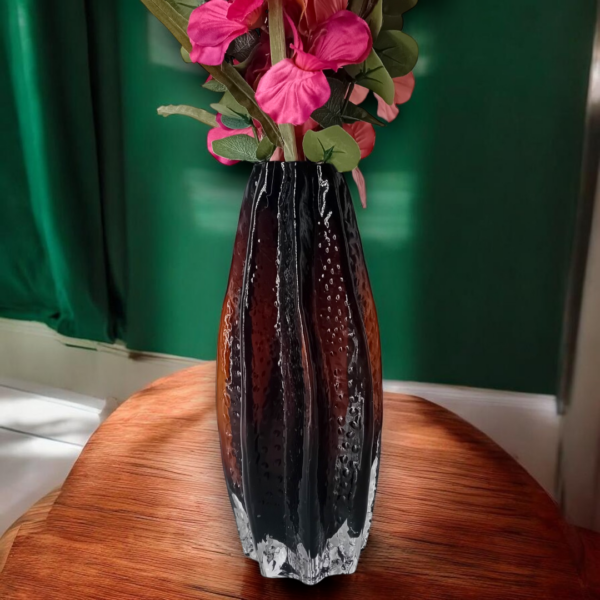 Γυάλινο βάζο με σύνθεση λουλουδιών!