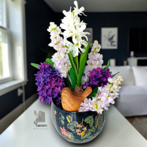 Διακοσμητική σύνθεση σε μεγάλο μεταλλικό ανθοδοχείο!