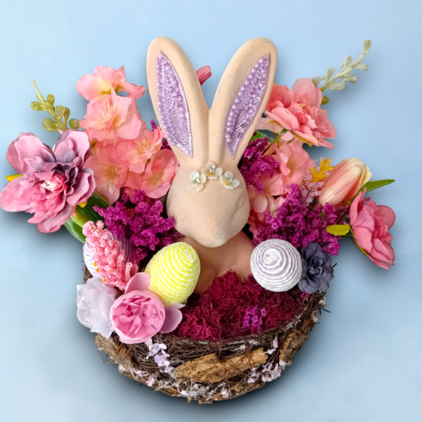 Διακοσμητική πασχαλινή σύνθεση σε ξύλινο κασπώ!